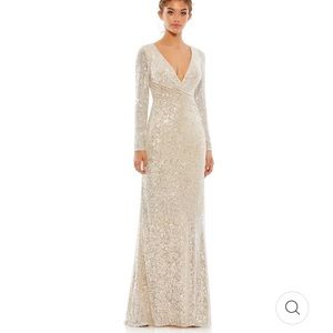 Mac Duggal Sequined Faux Wrap Long Sleeve Silver Column Gown Size 4 V Neck